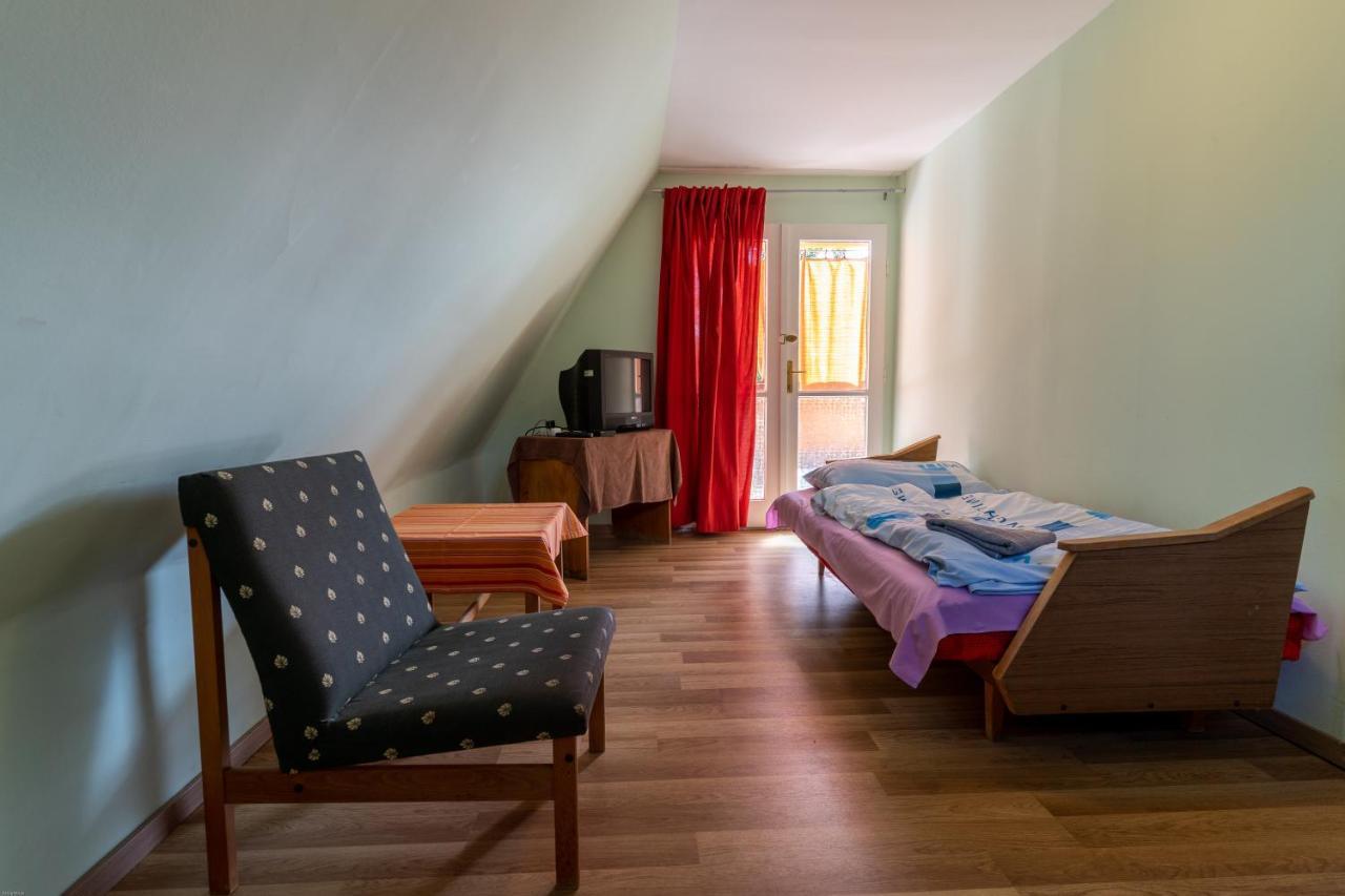 HajdúszoboszlóIzabella Panzio住宿加早餐旅馆 外观 照片